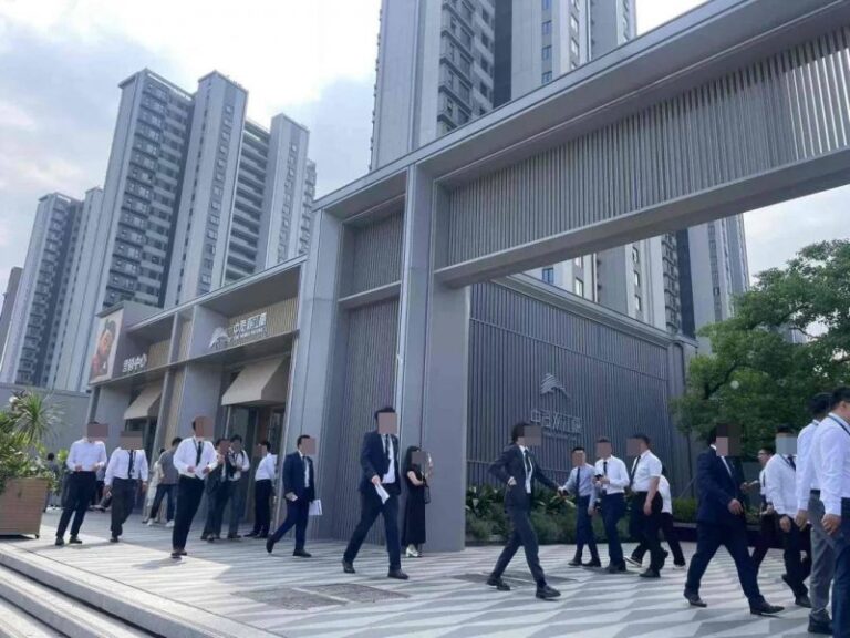ava爱华外汇平台怎么样掌握这个流程方法，95%的人仍在摸索期货量化交易软件！